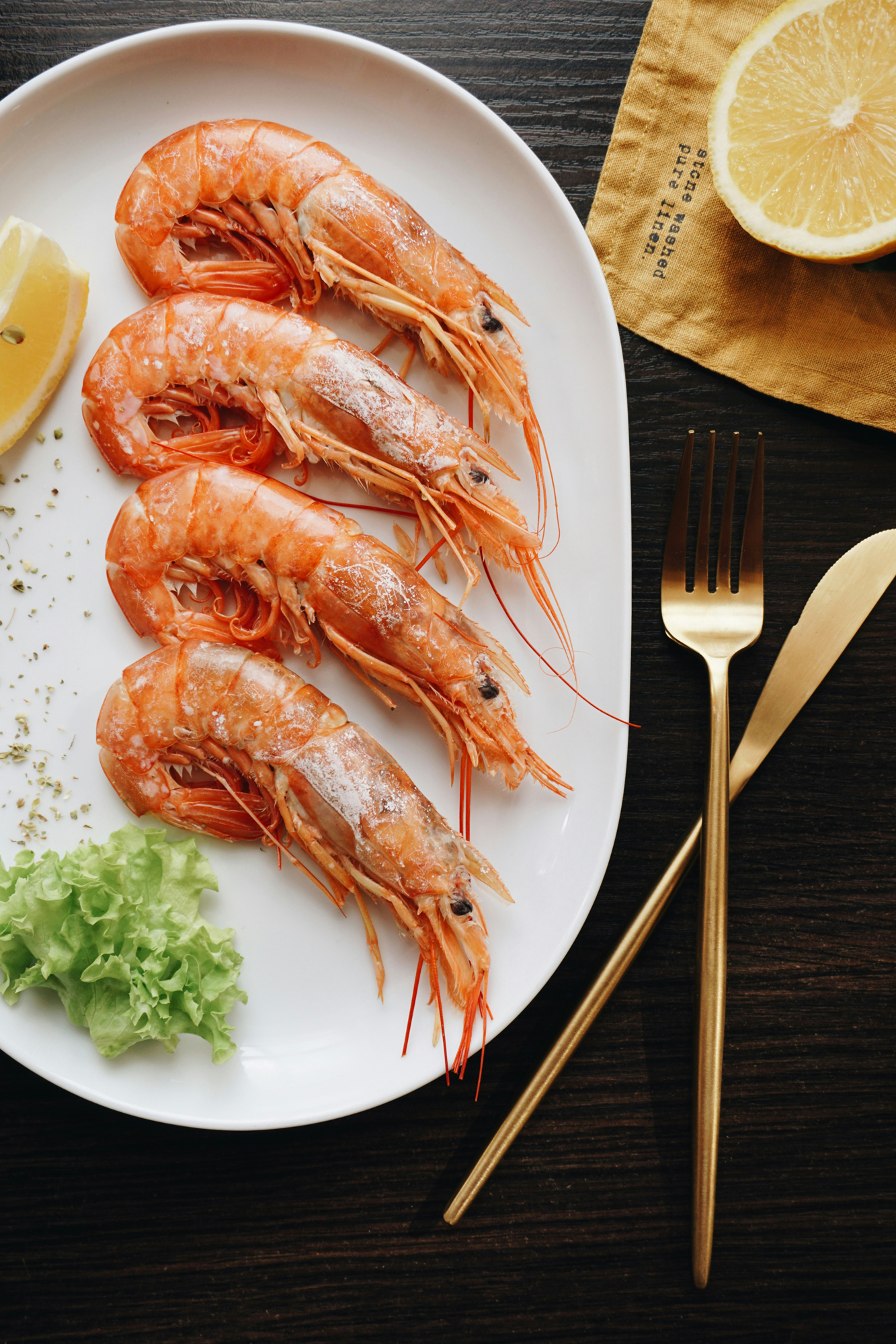 4 prawns on plate resize